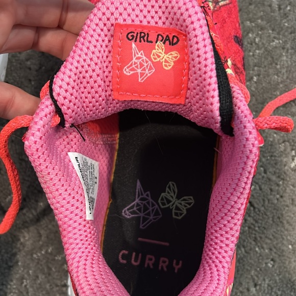 Butterfly Steph Curry shoes. - Picture 7 of 8